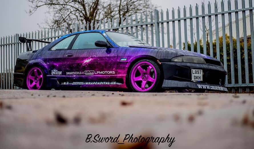 Custom Skyline R33