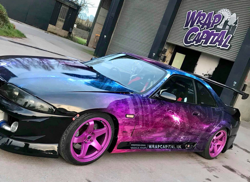 Custom Skyline R33