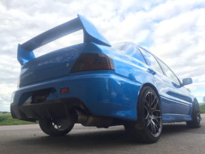 EVO 9 in Avery Light Blue