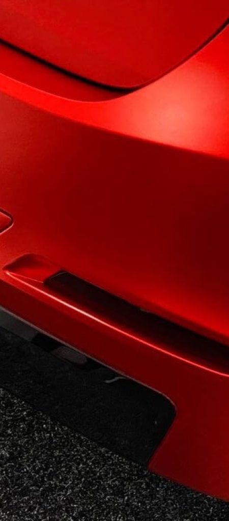 3 Series Satin Red - close-up of the back of the car