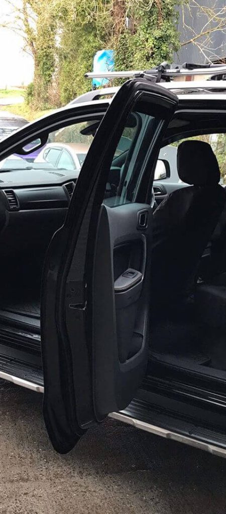 Black Ford Ranger