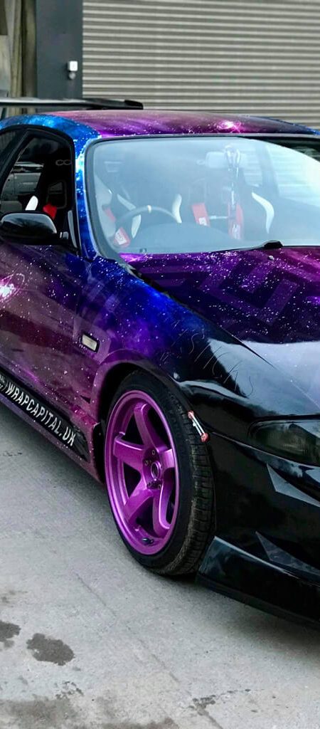 Custom Skyline R33