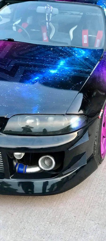 Custom Skyline R33