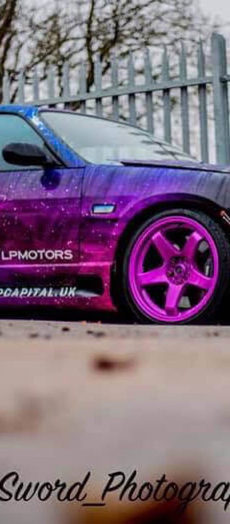 Custom Skyline R33