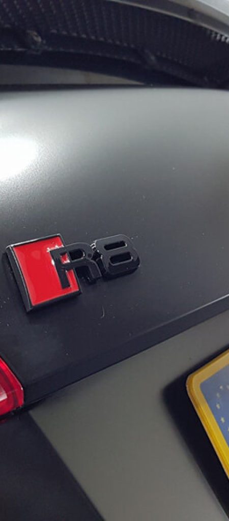 R8 in Satin Black